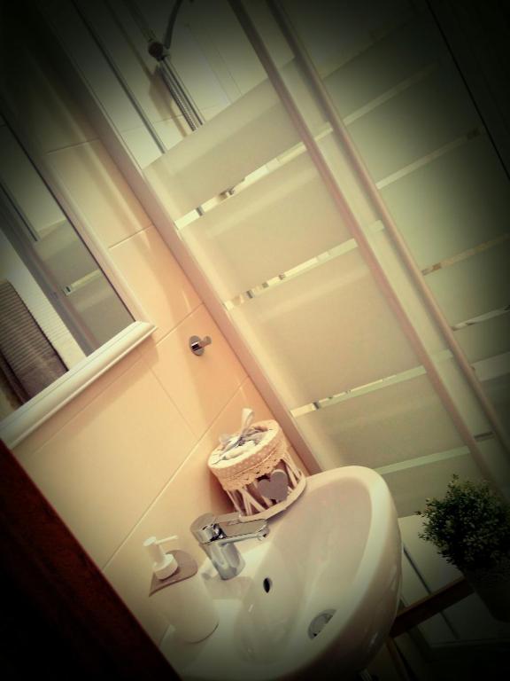 Koupelna v ubytování B&B L'angolo fiorito