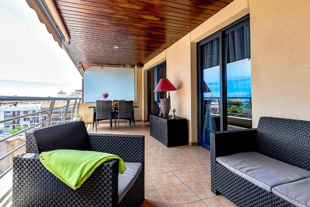 Posedenie v ubytovaní 2BED Ocean Apartment in Los Gigantes