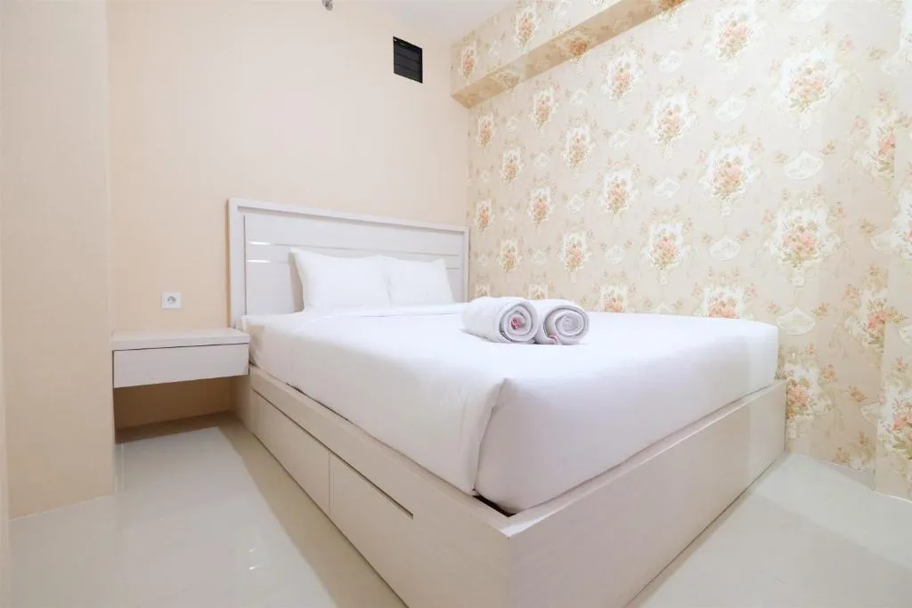 Best Price & Comfy 2BR Bassura City Apartment By Travelio, Jakarta, Indonesia