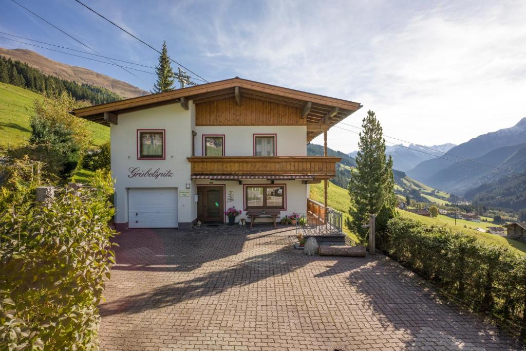 Nespecifikovaný výhled na hory nebo výhled na hory při pohledu z apartmánu