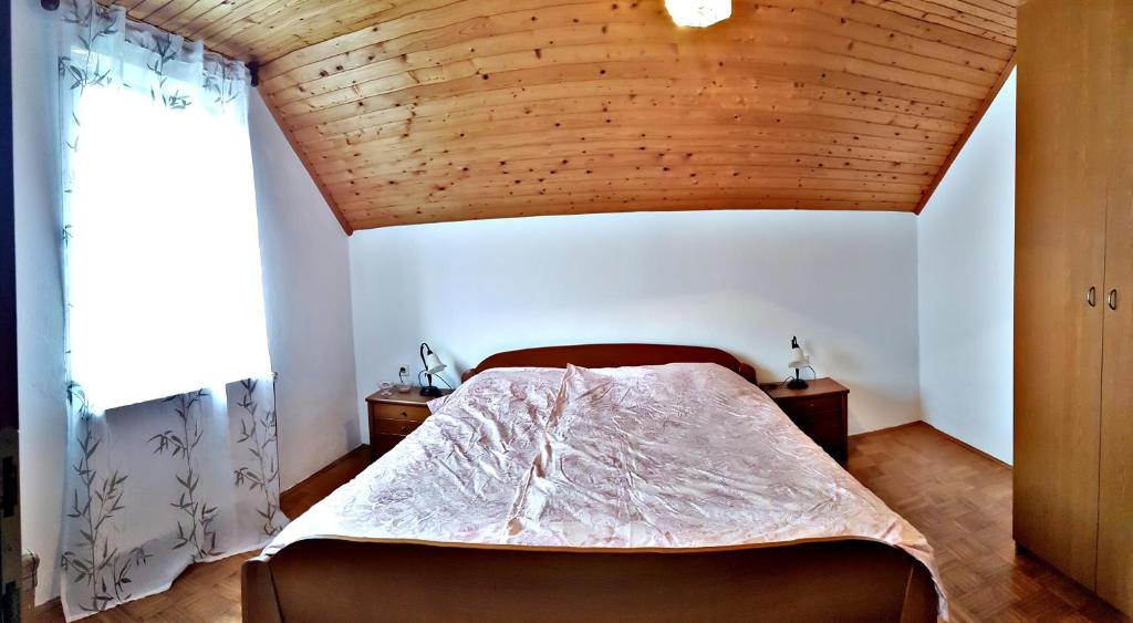 Apartma pri Boštjanu - Wohnung Mit Terrasse