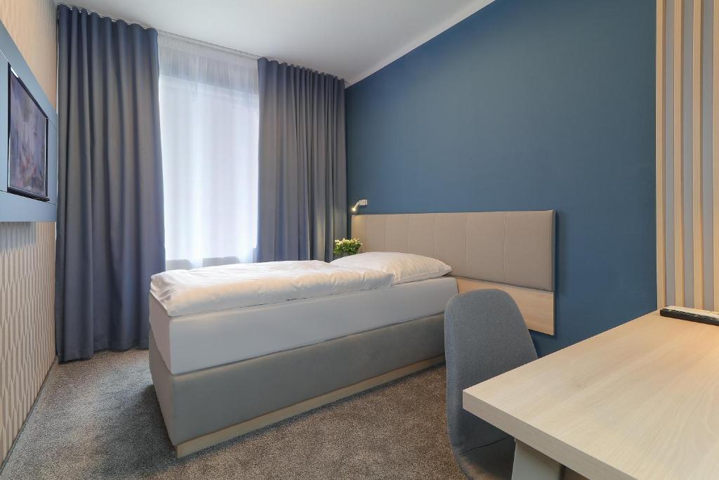 Hotel Karpatia - Deluxe Single Room
