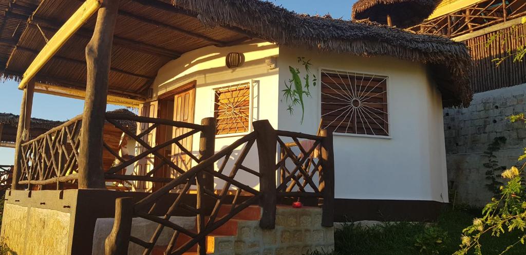 villa nosy détente - Bungalow With Sea View