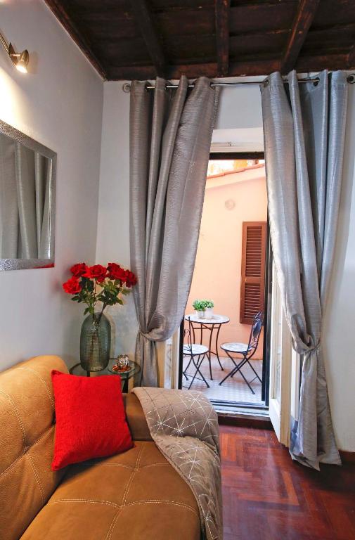 Posedenie v ubytovaní Collection Spanish Steps Apartments - Top Collection