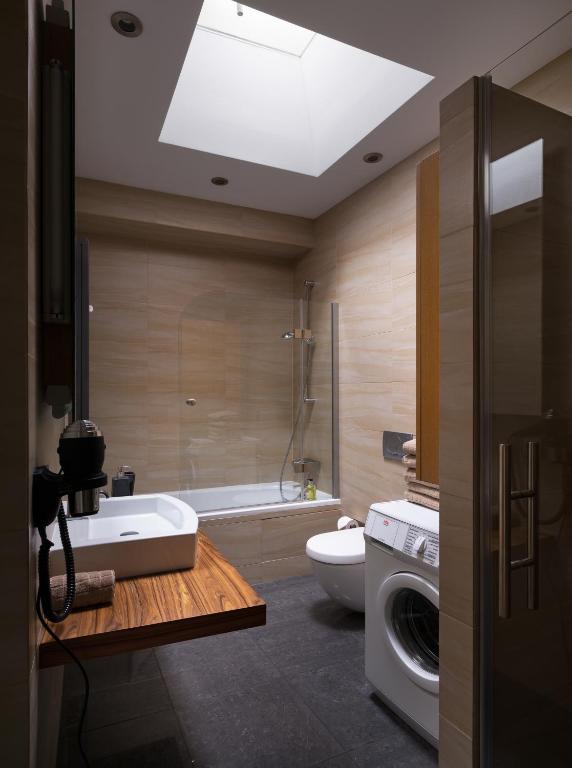 Luxoise Apartments - 9