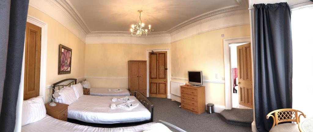 Cruachan Guest House - Family Room