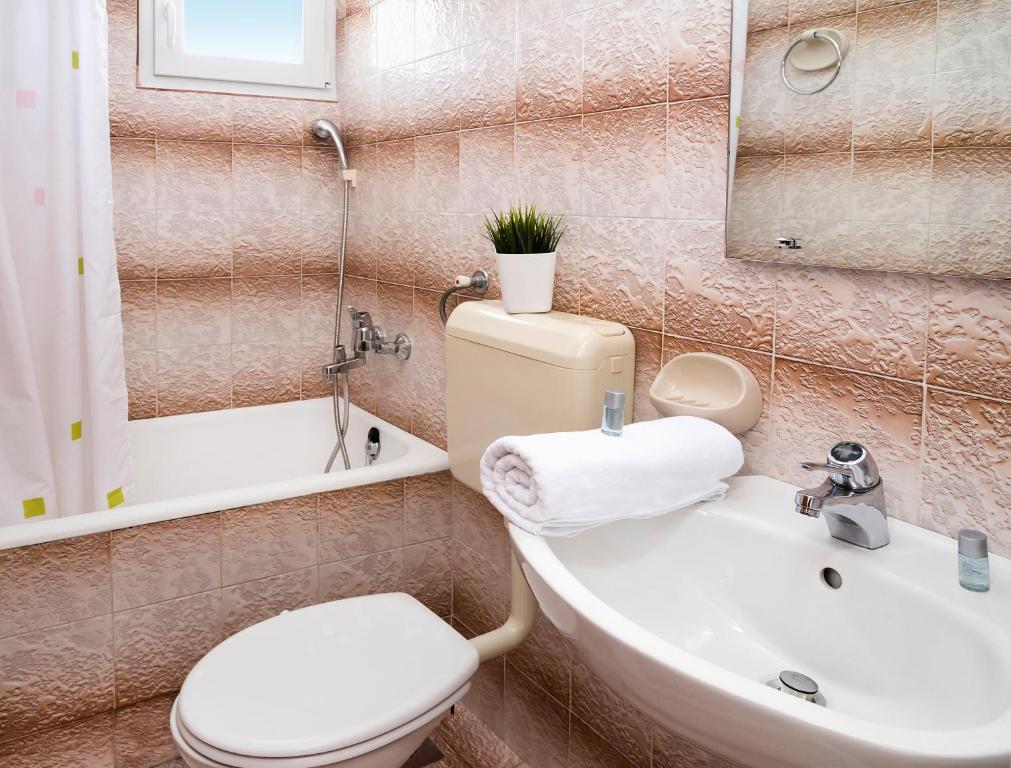 Koupelna v ubytování Apartmani Lučica