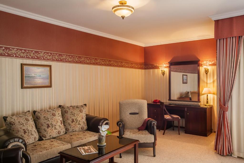 Posezení v ubytování Drustar Hotel