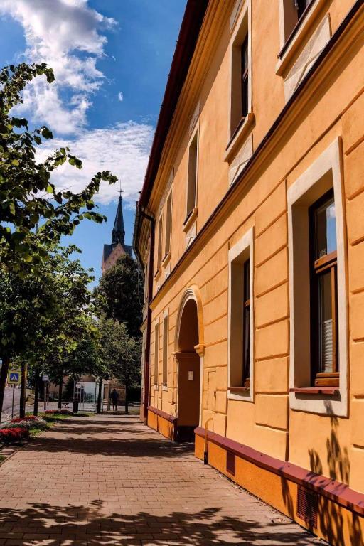 Budova, v ktorej sa apartmán nachádza