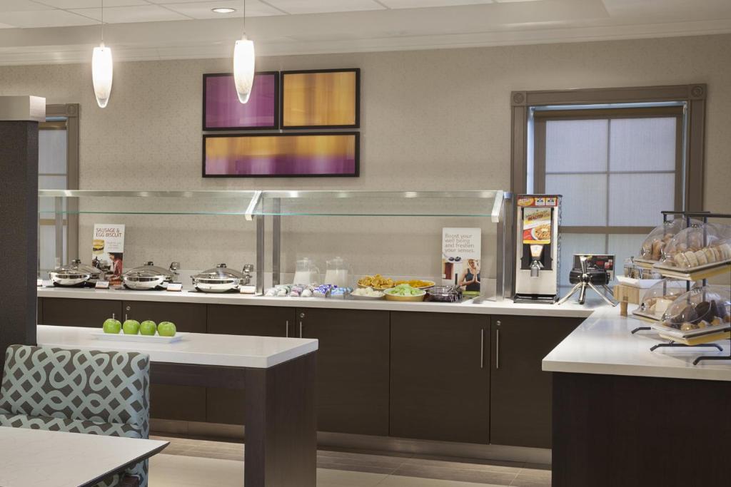 Cambridge Suites Mississauga