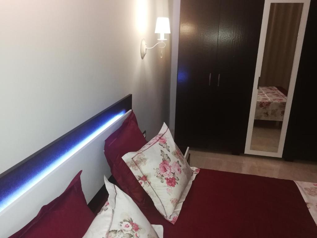 Postel nebo postele na pokoji v ubytování London House