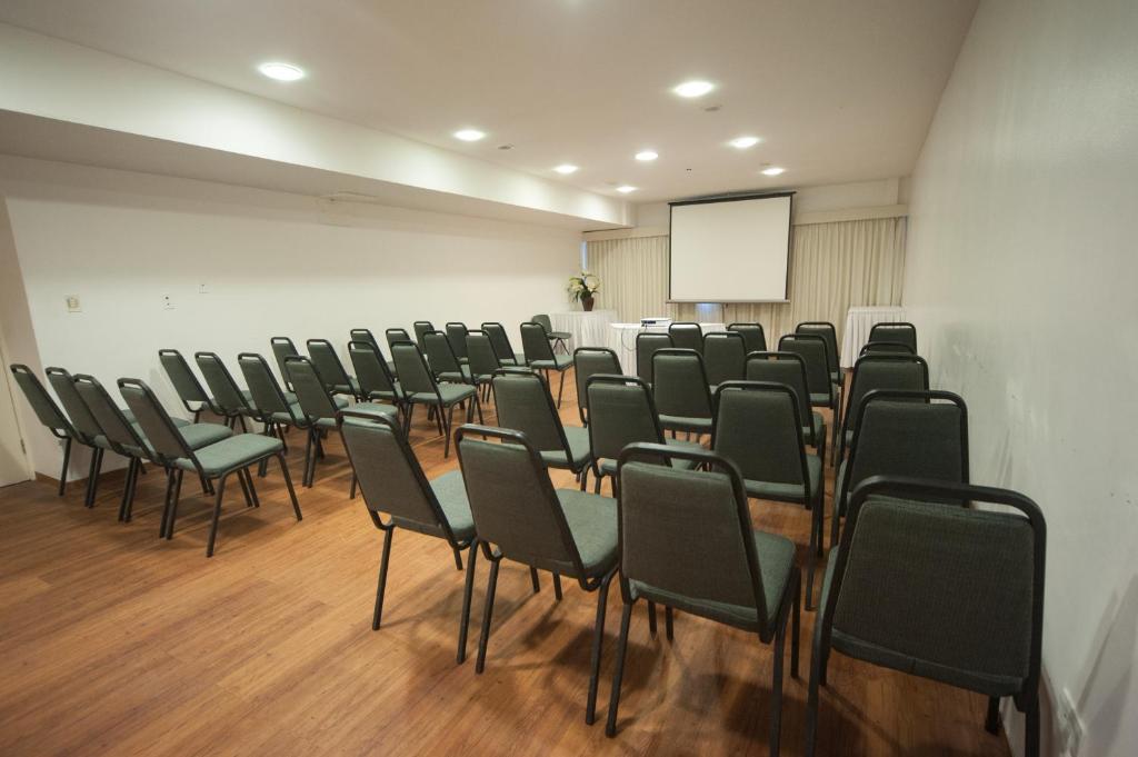 Área de negócios e/ou sala de conferências em Hotel Dan Inn Mar Piedade - Grande Recife By Nacional Inn