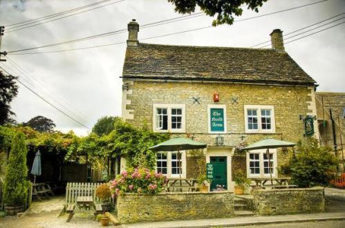 Gallery image of Neeld Arms in Grittleton