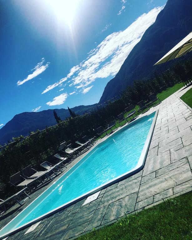 Bazén v ubytovaní Agriturismo Maso Miri alebo v jeho blízkosti