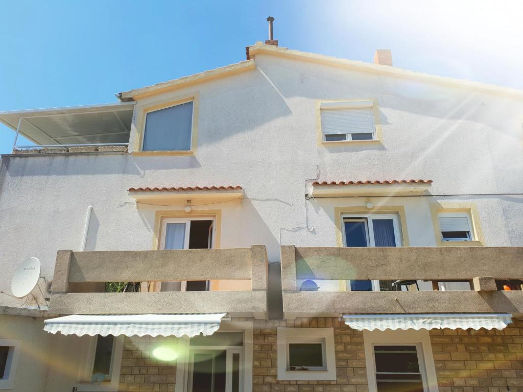 Budova, kde se apartmán nachází