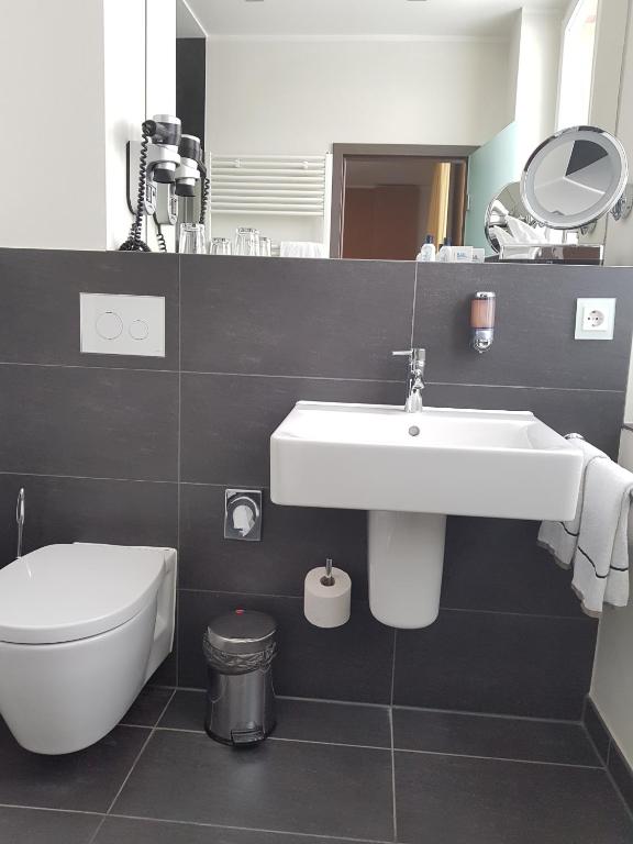 Koupelna v ubytování Hotel Hafenresidenz Stralsund