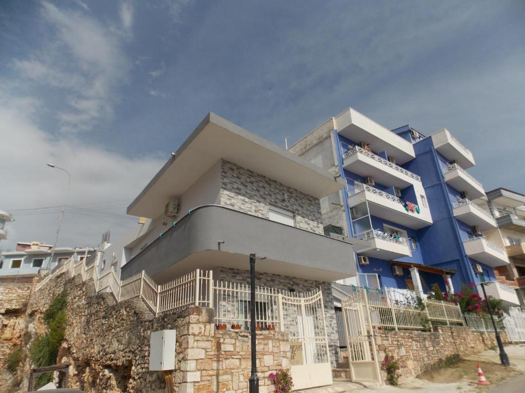 Vasili Sunstay Apartments