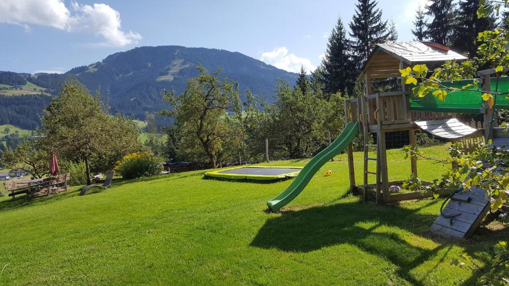 Výhľad na hory alebo výhľad na hory priamo z apartmánu