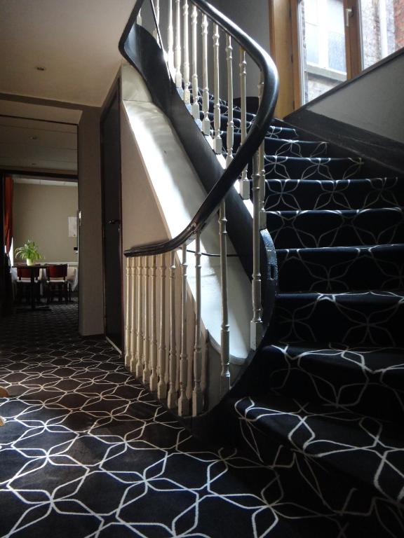 Safestay Brussels Grand Place - Resim 12