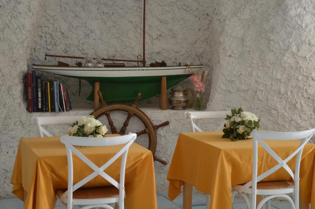 Posezení v ubytování Hotel Agave e Ginestra