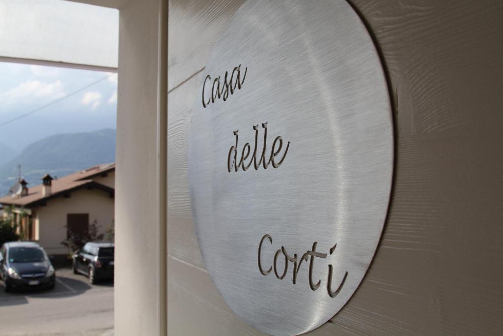 コーリコにあるCasa delle Cortiの鏡