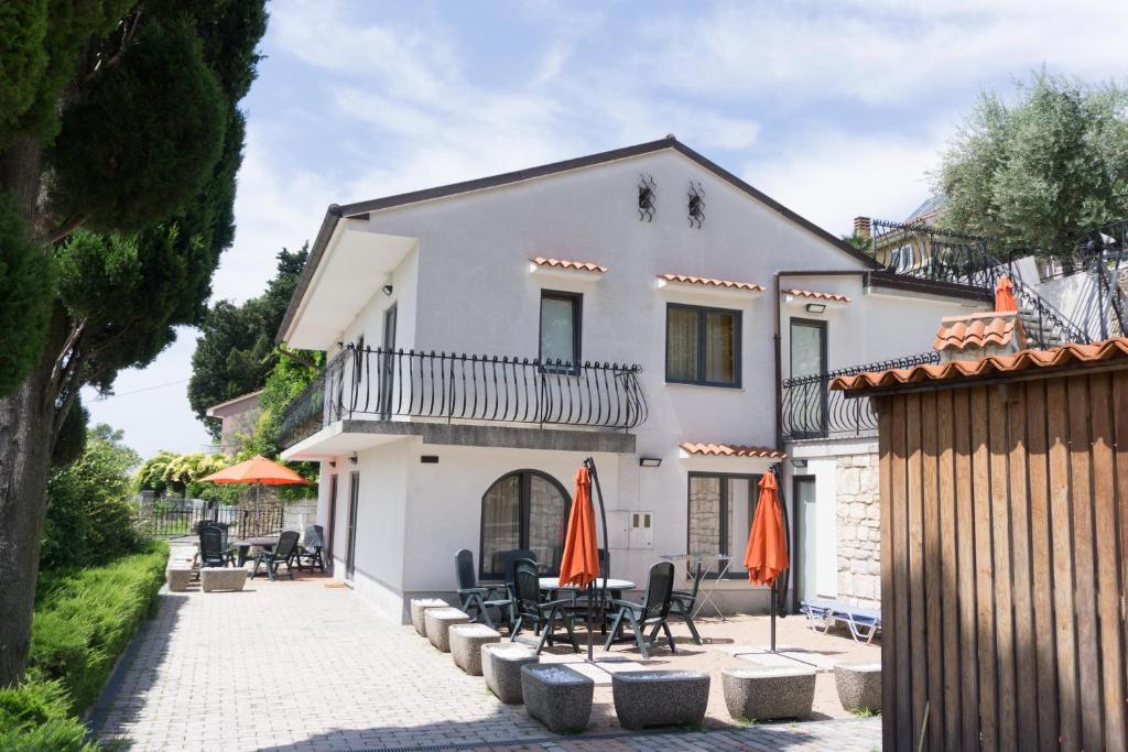 Budova, kde se apartmán nachází