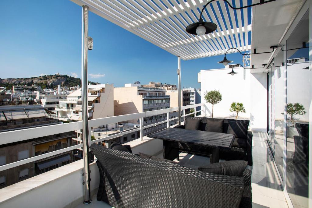 Balkon ili terasa u objektu Unique 3 bedrm 3 bathrm apt - Acropolis views! SG69