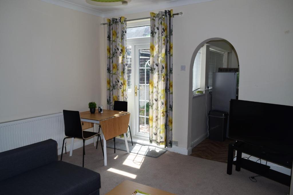 Kavig House - Housity