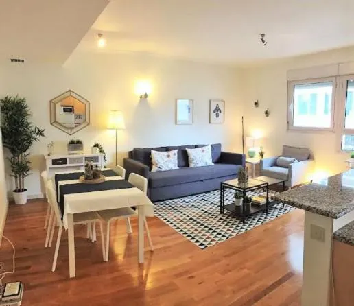 Beautiful flat with Parking! Lisbon center, Amadora, Portugal