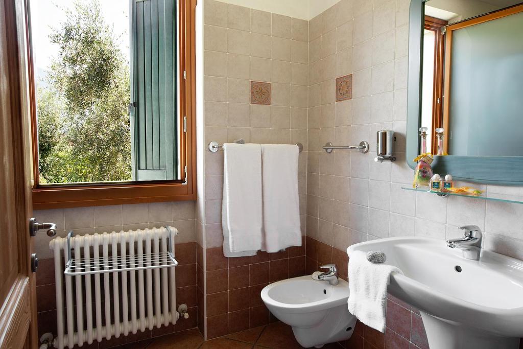 Kúpeľňa v ubytovaní Agritur La Cort