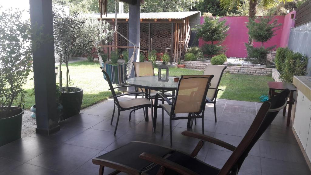 Vaso`s Garden Apartments - 11