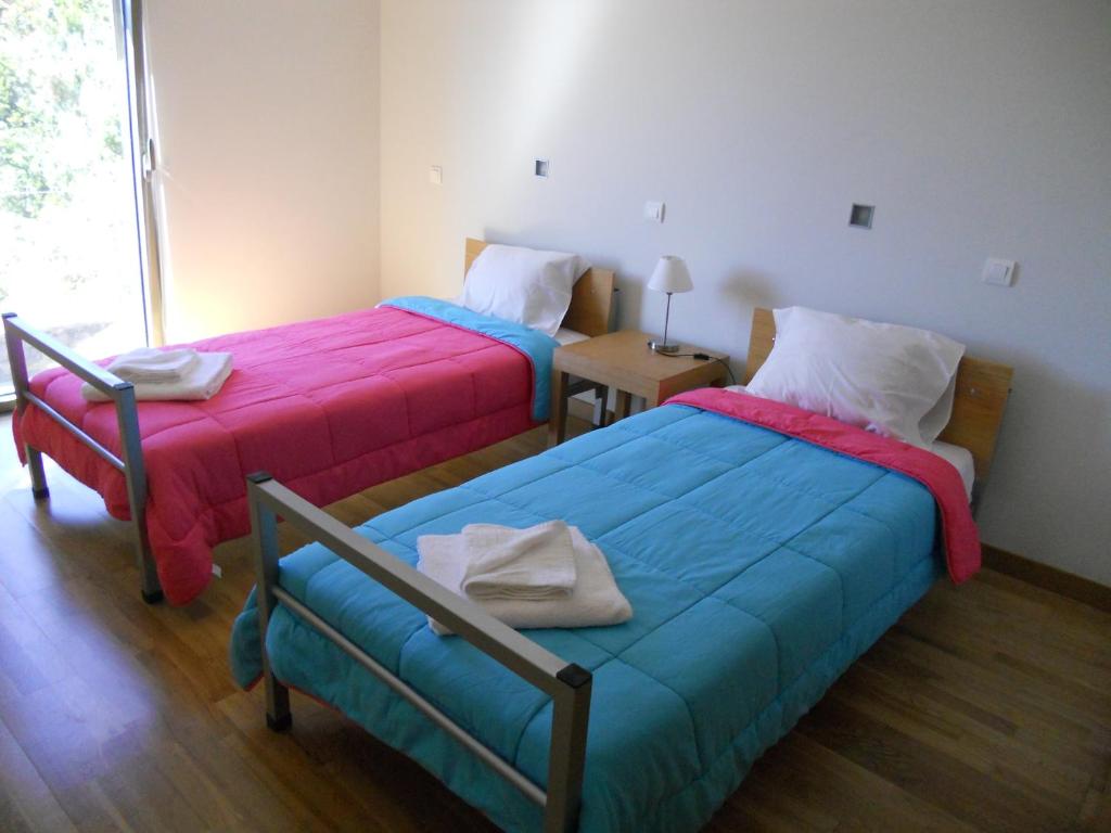 Postel nebo postele na pokoji v ubytování Azores Youth Hostels - São Jorge