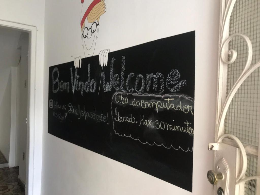  Wally's House Hostel
