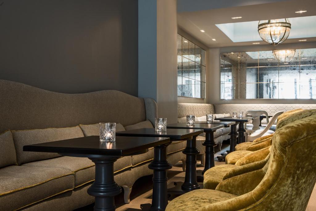 Charles V - Resim 28