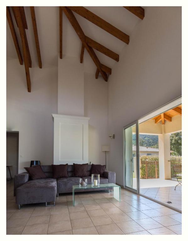 Posezení v ubytování Villa 4 étoiles Sole di Corsica