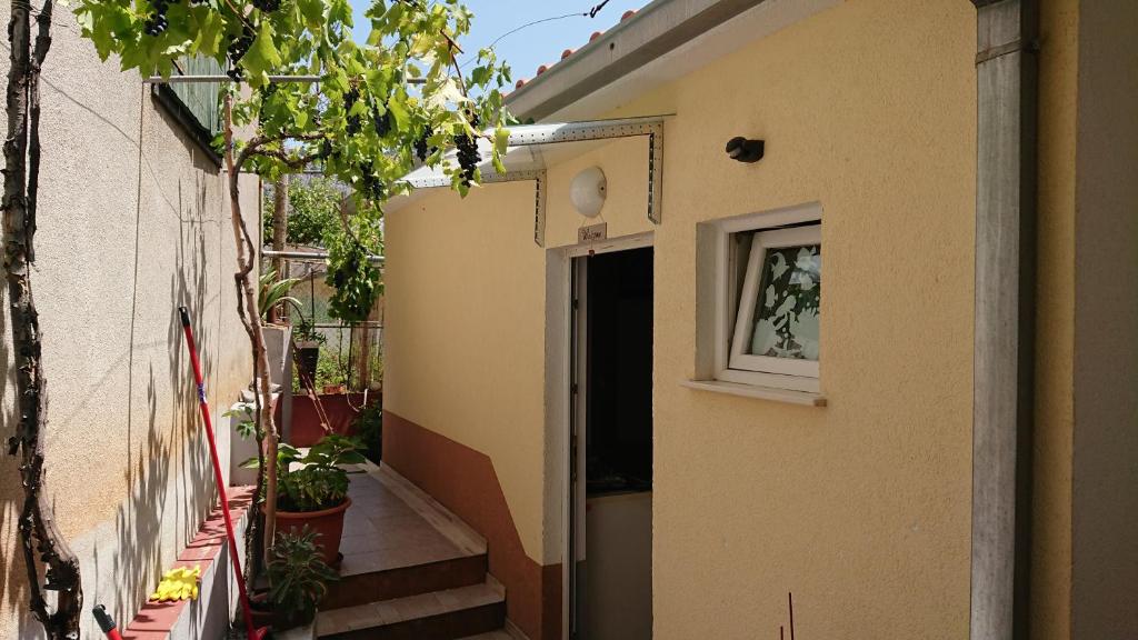 Budova, v ktorej sa apartmán nachádza