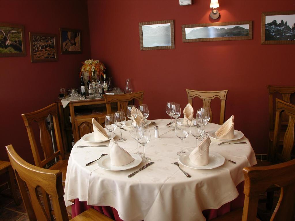Restaurace v ubytování Hotel Rural La Dehesilla