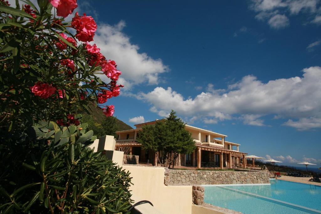 Hotel Villa Gustui Maris