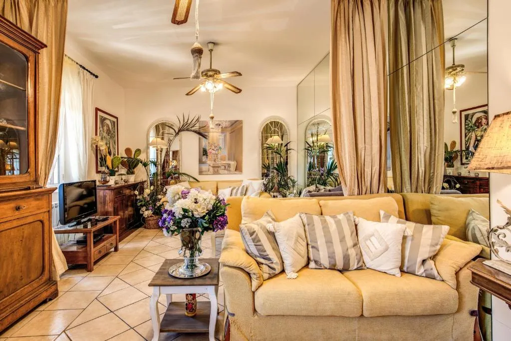 Campo De Fiori Luxury Apt Private Lift, Roma, Italia