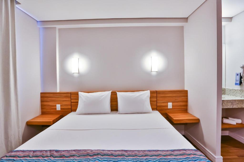  Maringá Airport Hotel