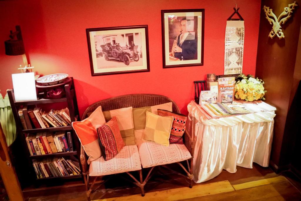 The North Hotel - Resim 5