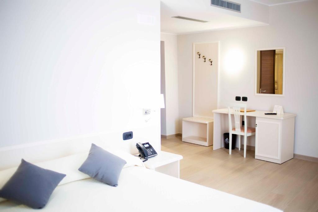 Hotel Palazzo Salerno - Suite Con Balcón