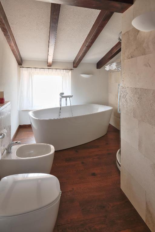 Koupelna v ubytování RELAIS VAL D'ORCIA