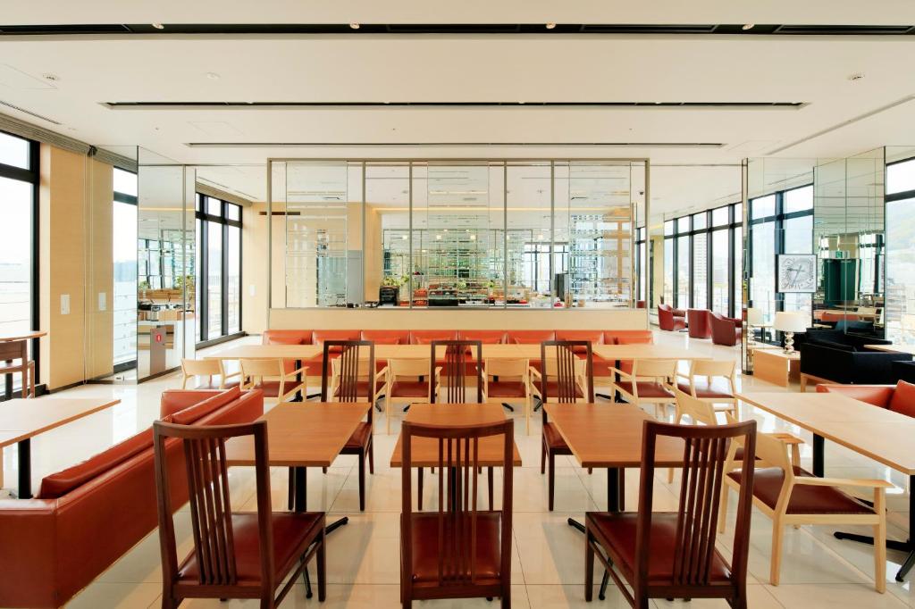 Restaurace v ubytování Candeo Hotels Kobe Tor Road
