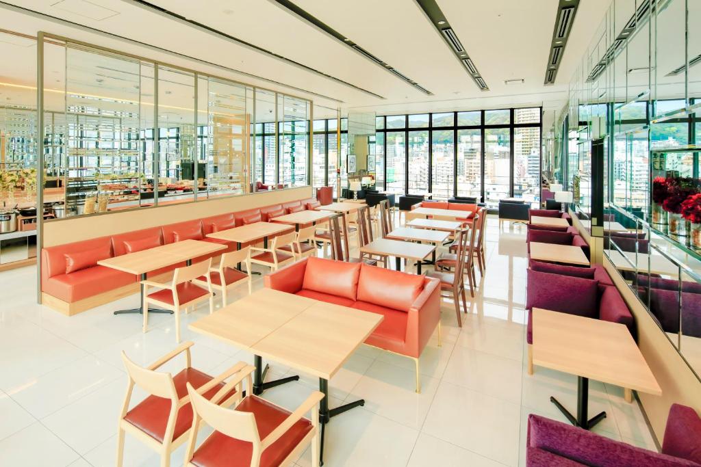 Posezení v ubytování Candeo Hotels Kobe Tor Road