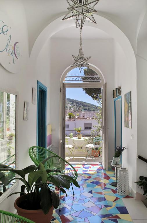 Nespecifikovaný výhled na hory nebo výhled na hory při pohledu z bed and breakfast