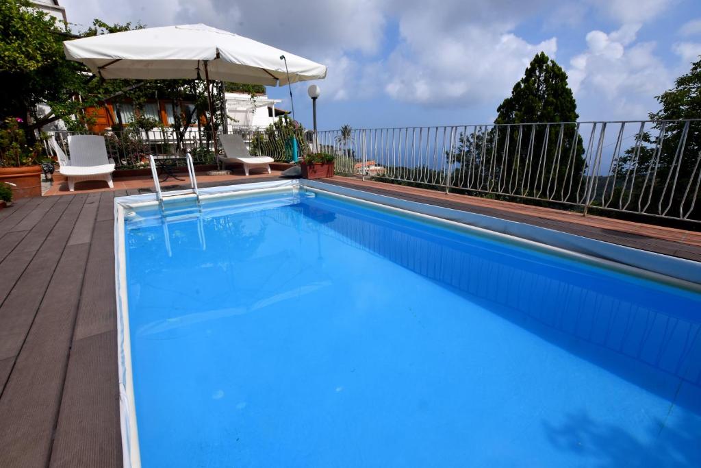 Basen w obiekcie Villa Asia Holiday Home lub w pobliżu