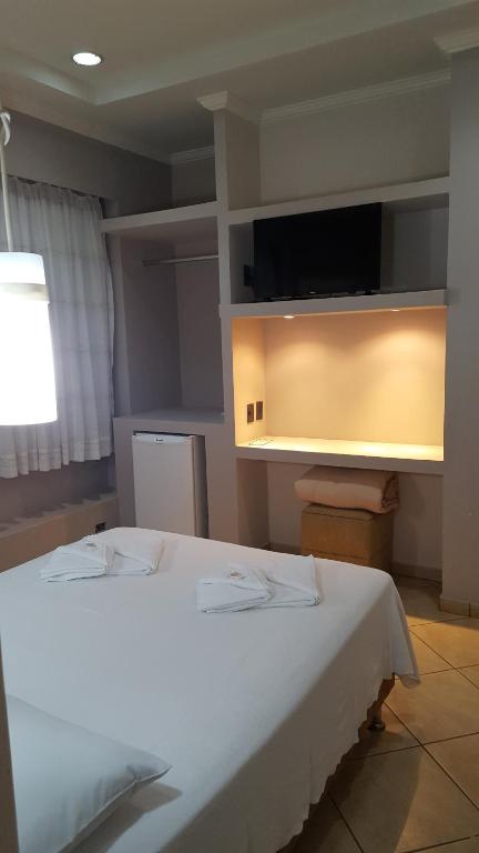  Hotel Peroza Corbelia
