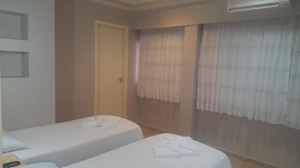  Hotel Peroza Corbelia