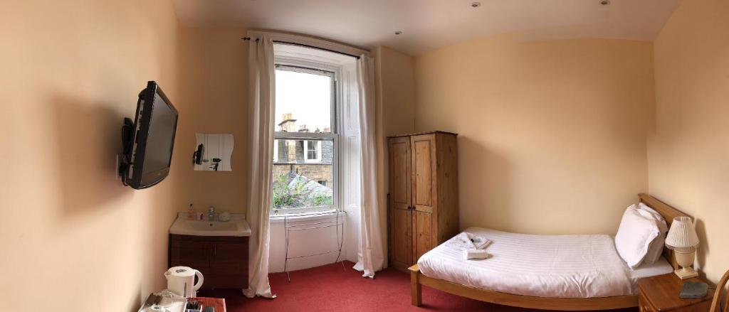 Cruachan Guest House - Single Room With Private Bathroom